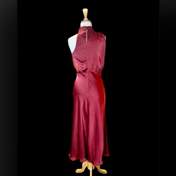 Lulu’s Distinctive Charm Burgundy Satin Asymmetrical Midi Dress Size Small 2 4 - Picture 7 of 9